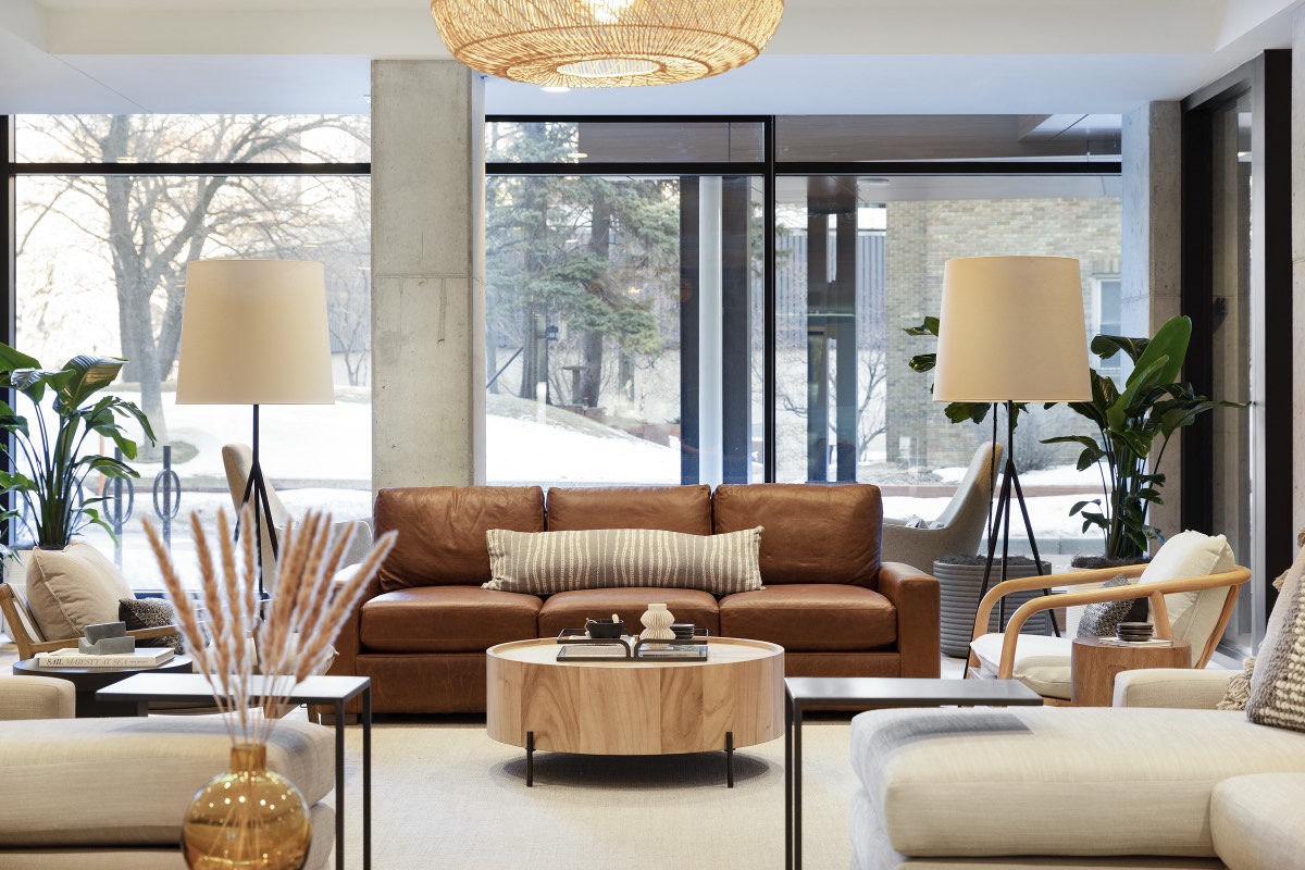 LakeHaus common space