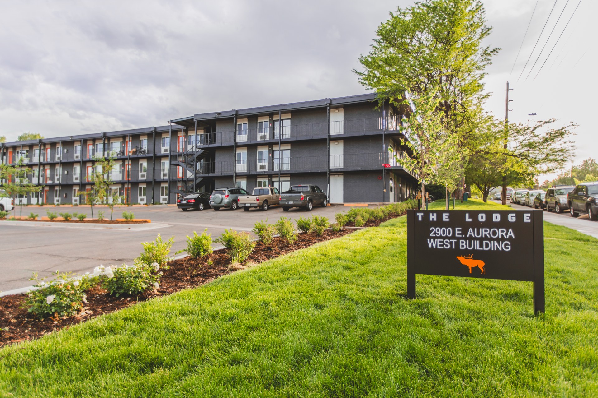 The Lodge monument sign at 2900 E Aurora Avenue